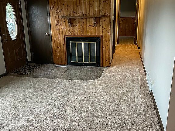 5th image of 106 W Bartelt Ave