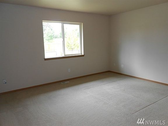5th image of 16215 Palouse Ave SE