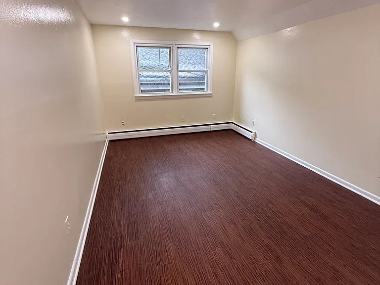 677 Greeley Ave #2 — Photo 12