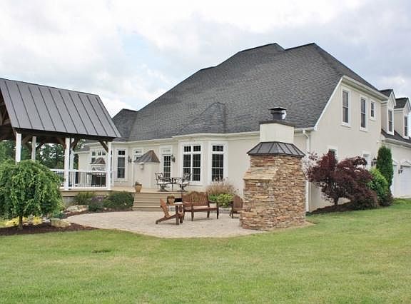 4th image of 3437 Blossom Dr