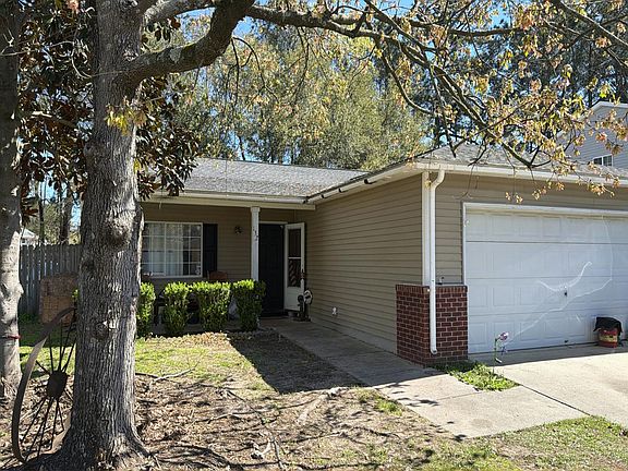 3rd image of 132 Apache Dr