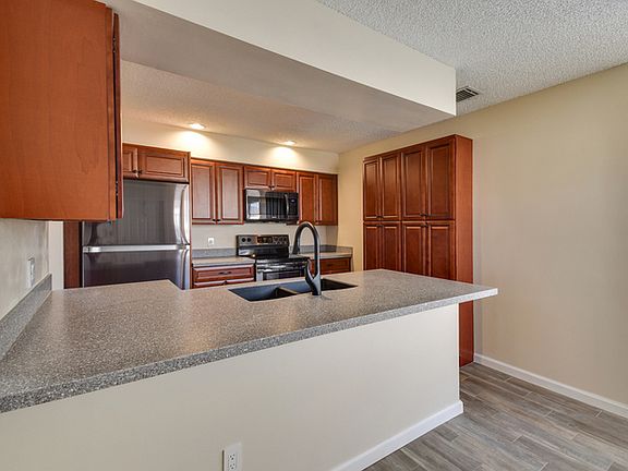 2nd image of 1475 Lake Mango Way