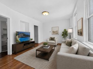 352 Avenue C APT 1, Bayonne, NJ 07002