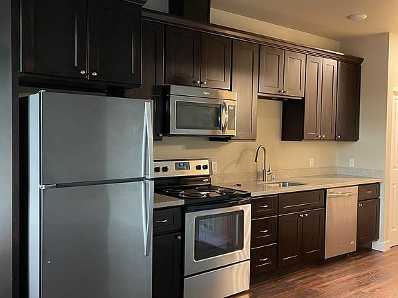 3rd image of 223 N J St #402A