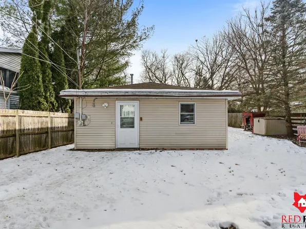 1225 Wolf Ct, East Lansing, MI 48823