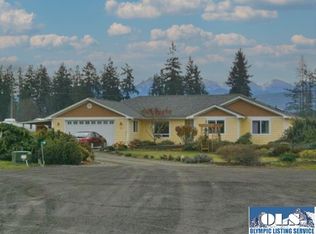 90 Golden Fields Ln, Sequim, WA 98382