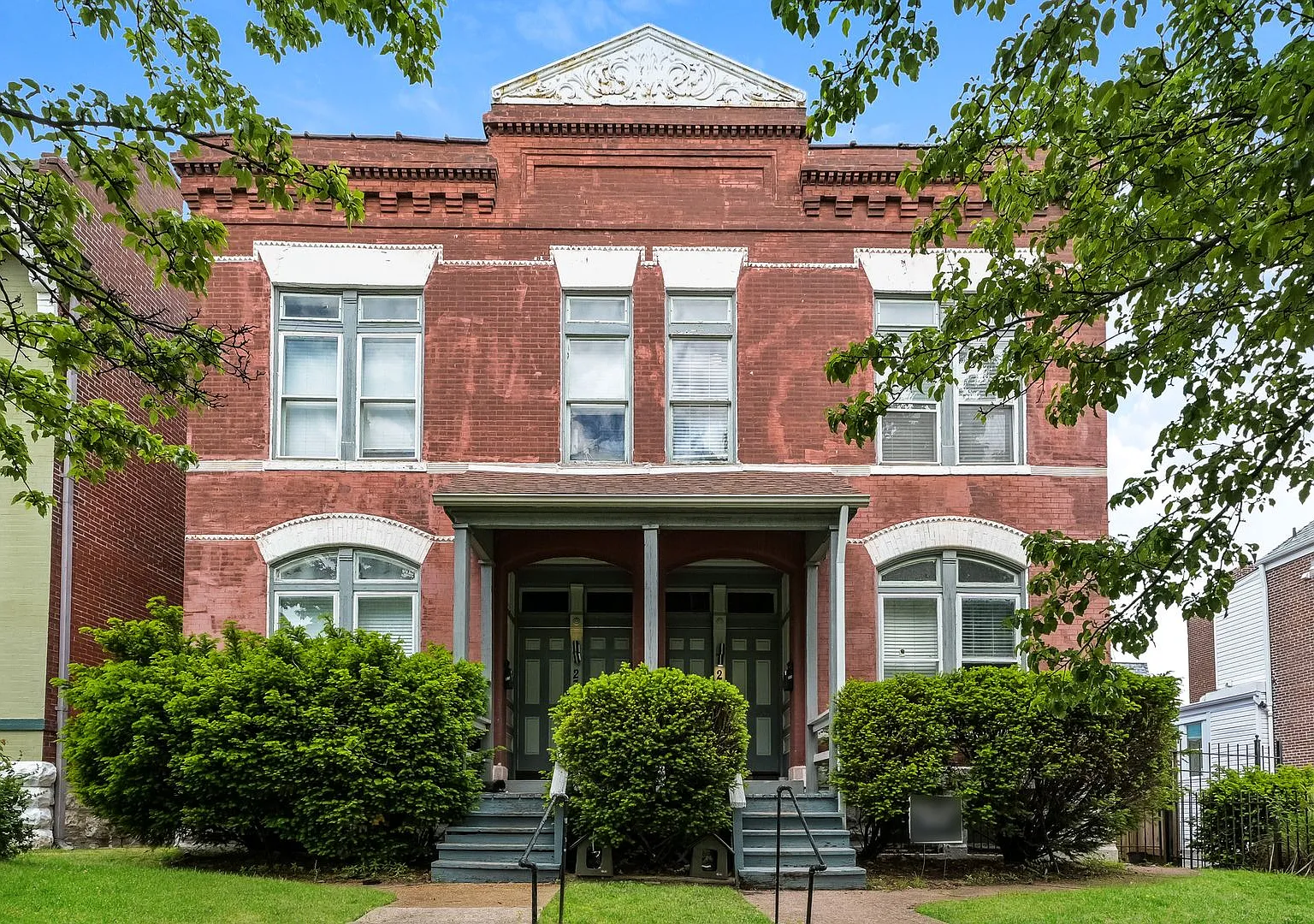 Henrietta Pl — Photo 2