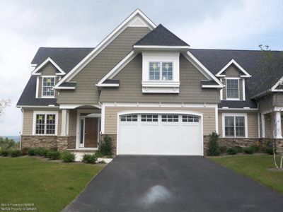 4 Isabelle Ct, Jenkins Township, PA, 18640