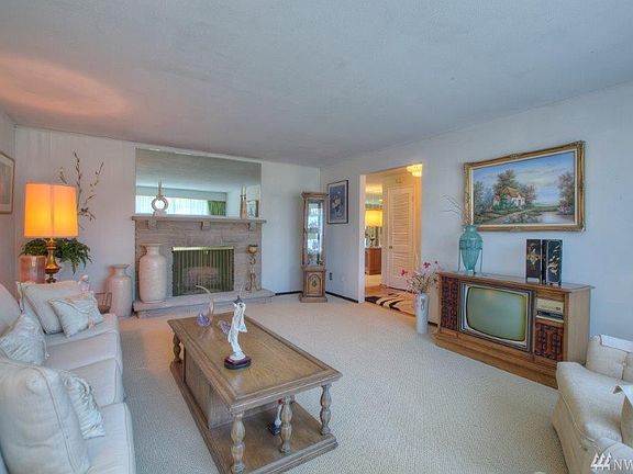 4th image of 11834 SE 54th Pl