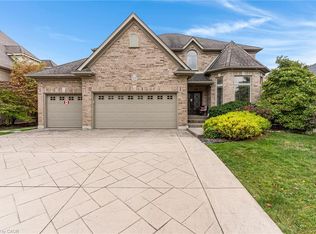 213 Deer Ridge Dr, Kitchener, ON N2P 2K5