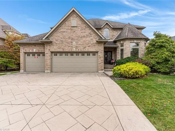 213 Deer Ridge Dr, Kitchener, ON N2P 2K5