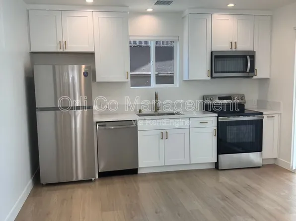 19229 Friar St, Reseda, CA 91335