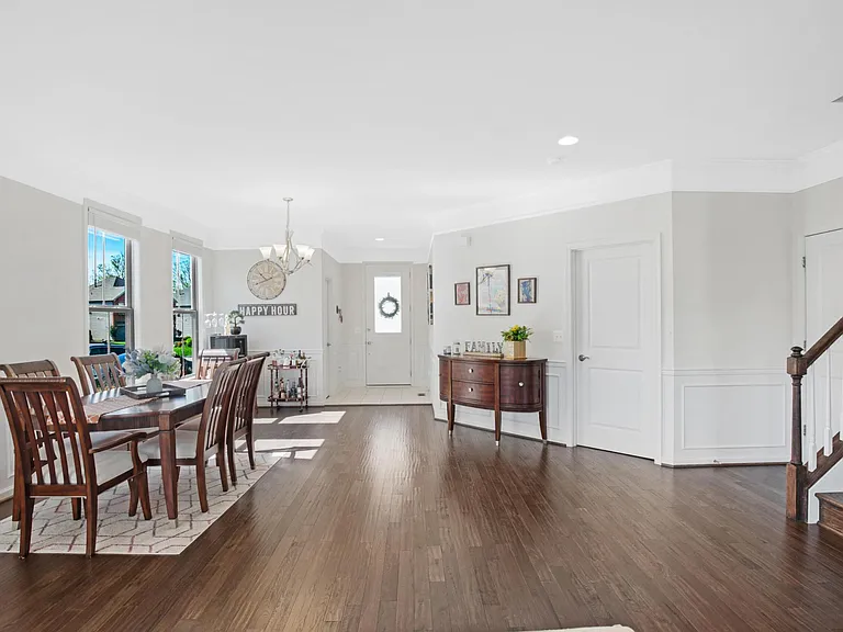 42526 Oxford Forest Cir — Photo 5