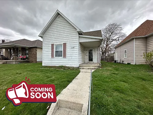 1131 S Bell St Photo 1