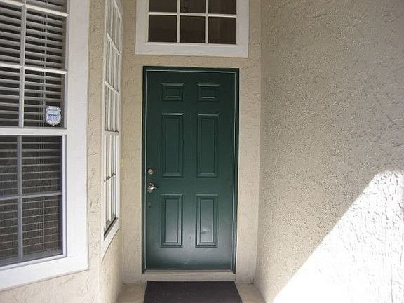 4th image of 1596 SW Harbour Isles Cir