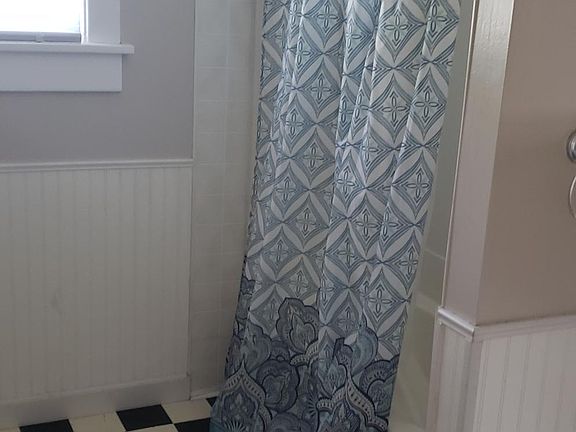 3rd image of 314 N Georgia Ave APT 2