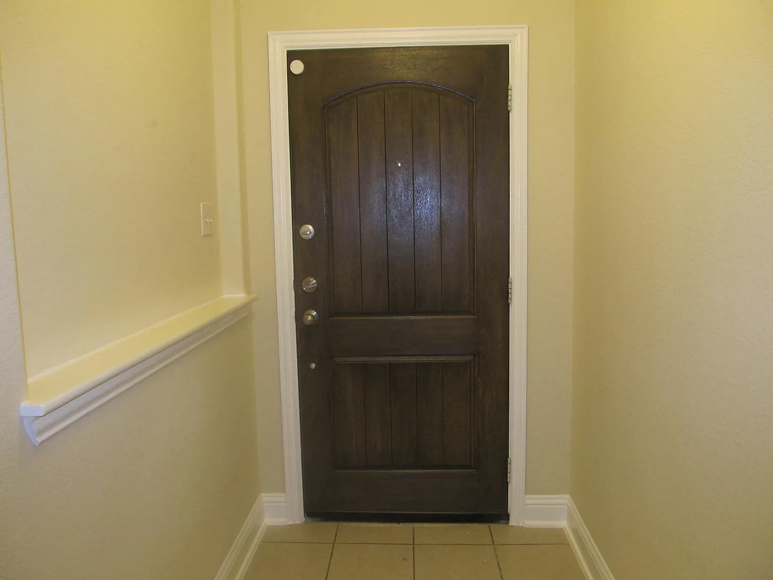 3 bed, 1435 sqft, $2,100 — Photo 2