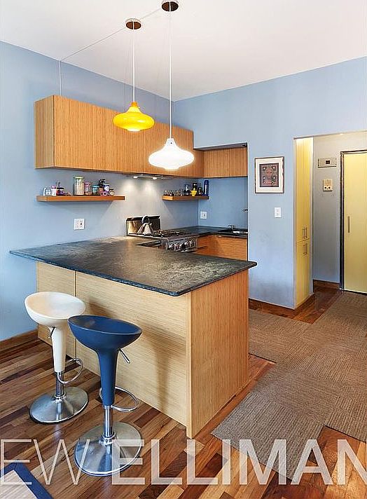 1st image of 10 E 95th St APT 8B