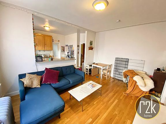 2nd image of 3257 33rd St APT 1F