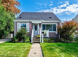 4706 Mandalay Ave, Royal Oak, MI 48073