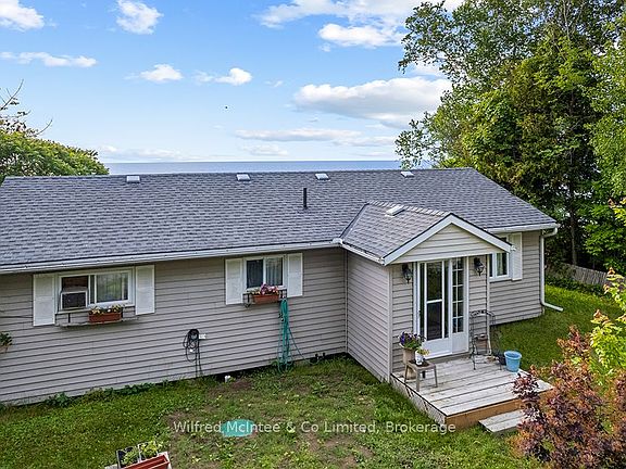 4th image of 531 Bruce Ave #13