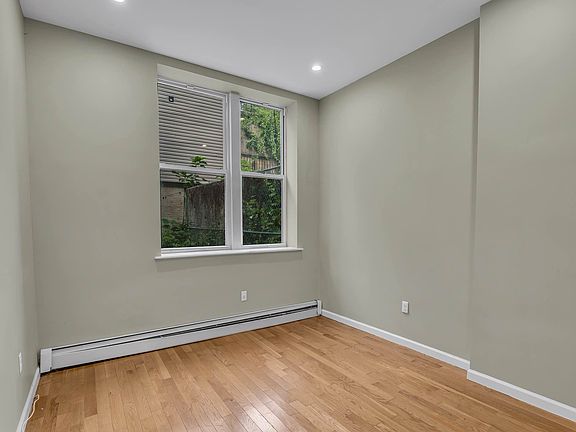 5th image of 469 Central Ave #1B