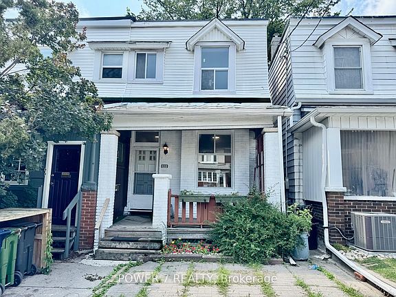 2nd image of 810 Ossington Ave
