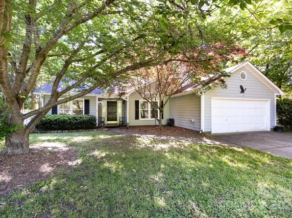 3016 Mill Stream Ct, Matthews, NC 28104