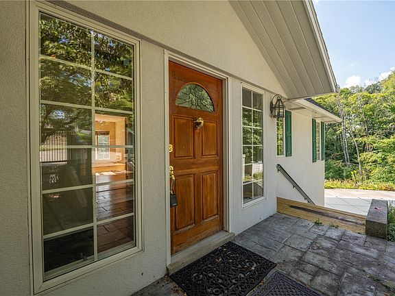 5th image of 117 Tall Timber Dr