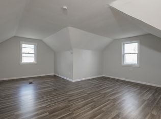 170 Flora Dr, Bedford, OH