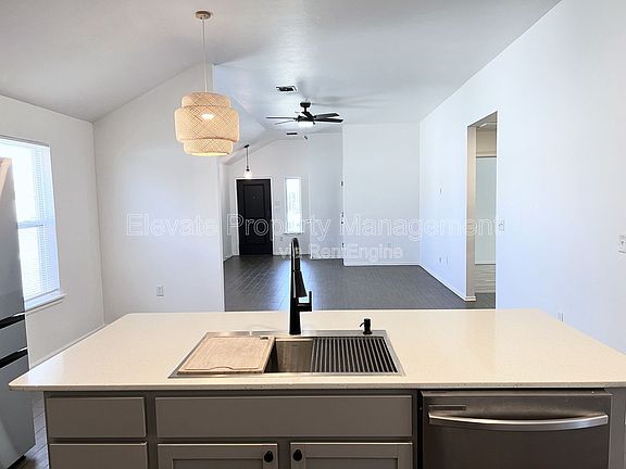 5th image of 4613 Crystal Hill Dr