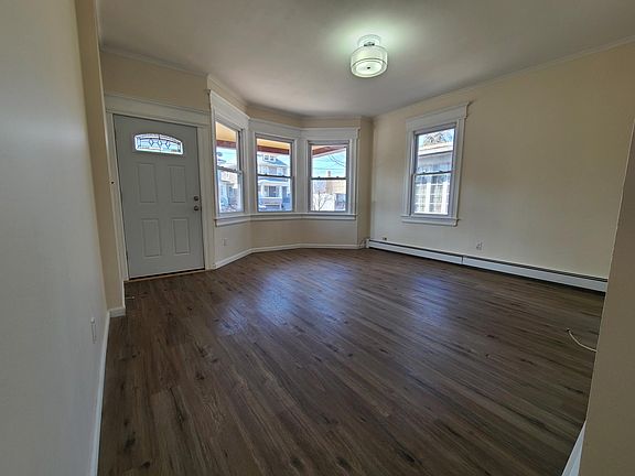 3rd image of 141 Palmer Ave #1