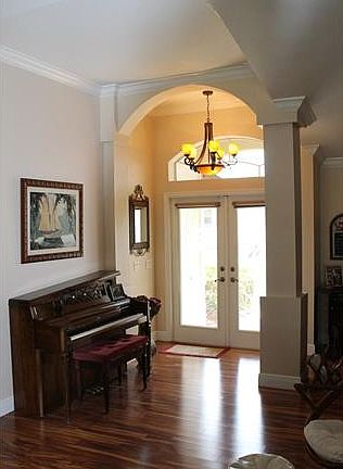 5th image of 4603 SW 2nd Ave