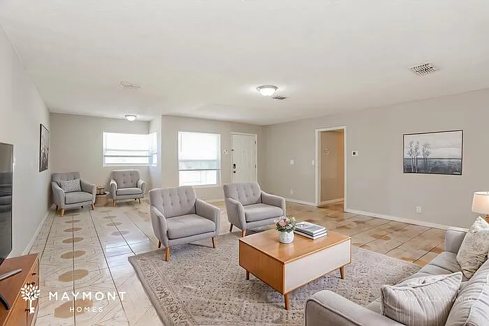 6308 Merrill Rd — Photo 7