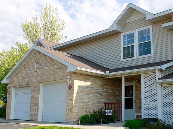 3rd image of 850 Walnut Pl #832