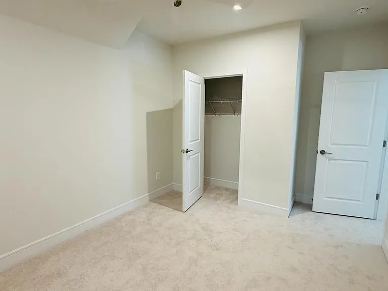 41886 Night Nurse Cir — Photo 5