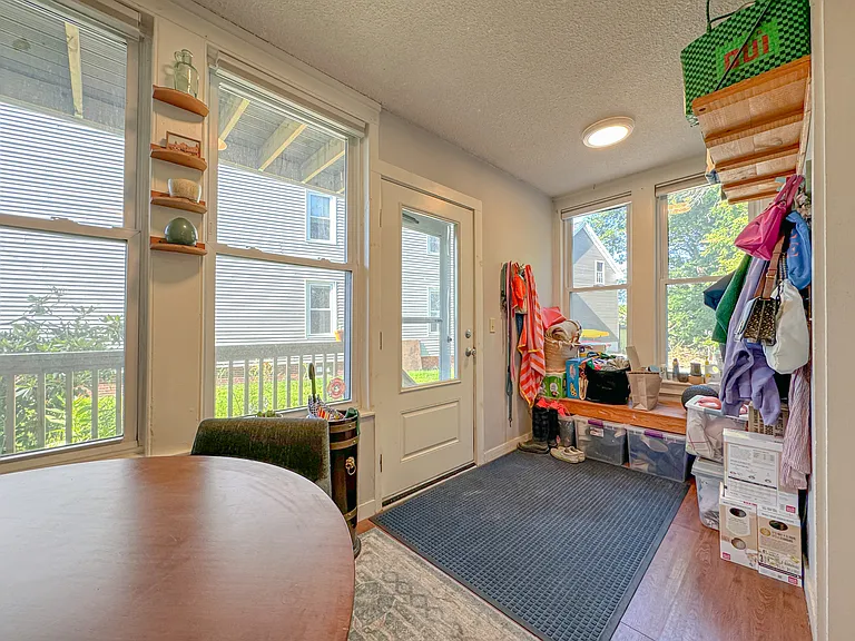 329 Preble St #1 — Photo 6