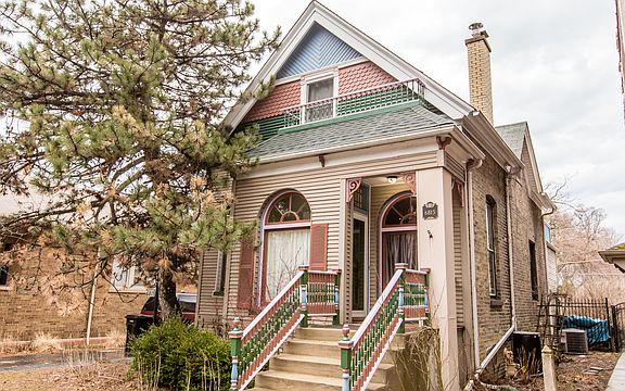 2nd image of 6815 N Wolcott Ave