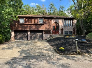 1110 Nottingham Ct, Mount Zion, IL 62549