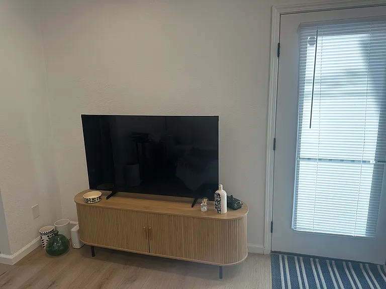2958-68 Reynard Way #2960 — Photo 16
