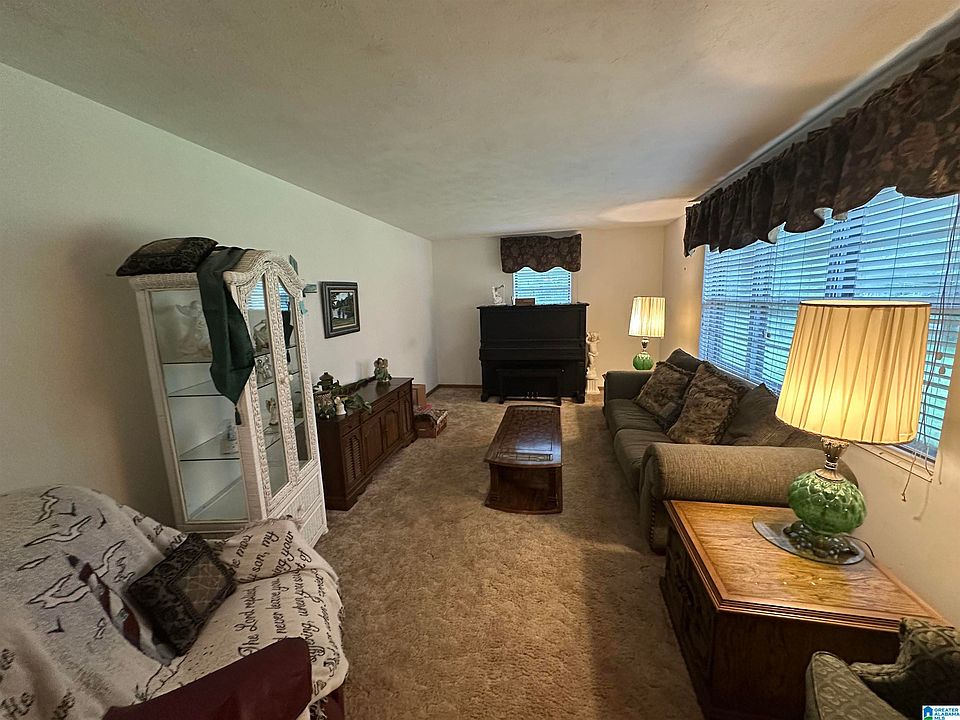 2636 Skyline Dr, Warrior, AL 35180 | Zillow