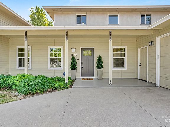 2nd image of 1890 S Stone Ridge Way
