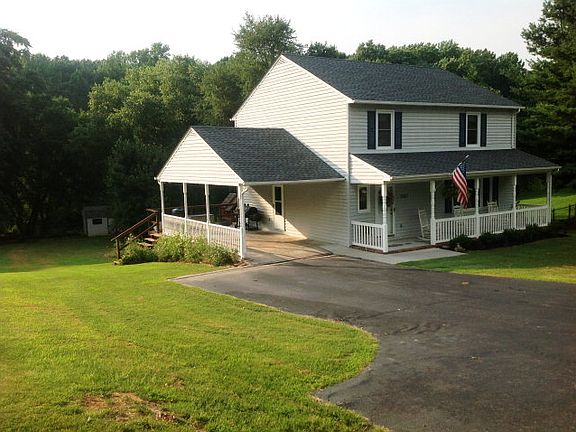 2nd image of 3167 Finch Dr