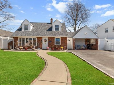 59 Slate Lane, Levittown, NY, 11756