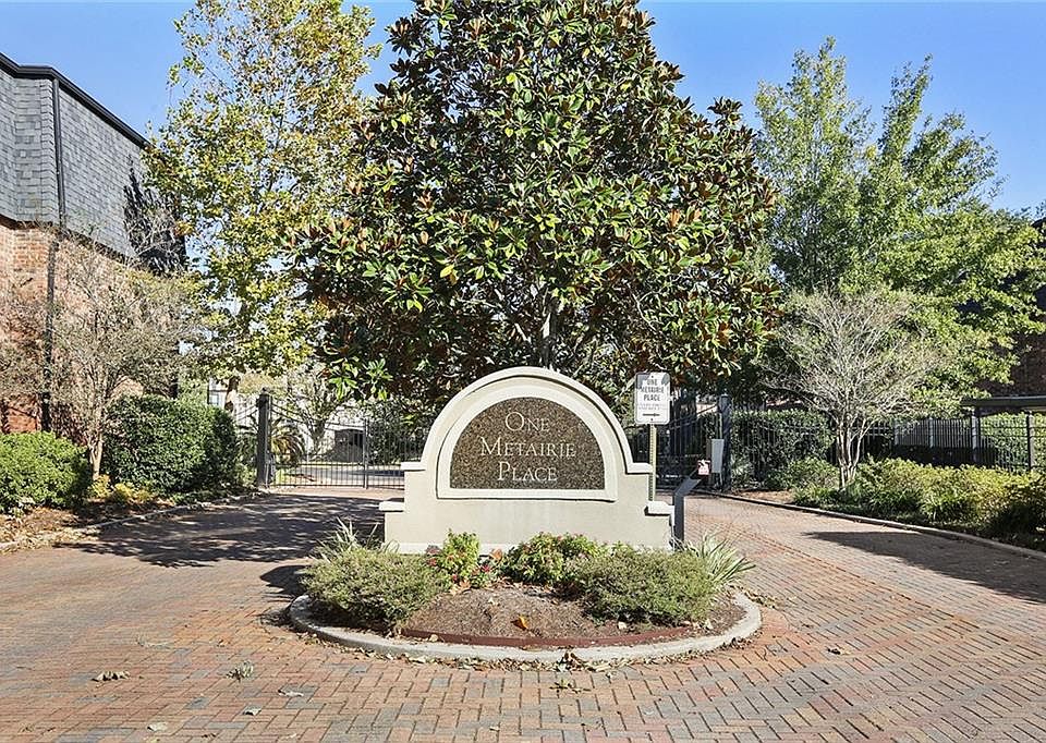 1st image of 2511 Metairie Lawn Dr #112