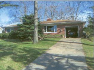 217 Oak Tree Dr, Saint Louis, MO
