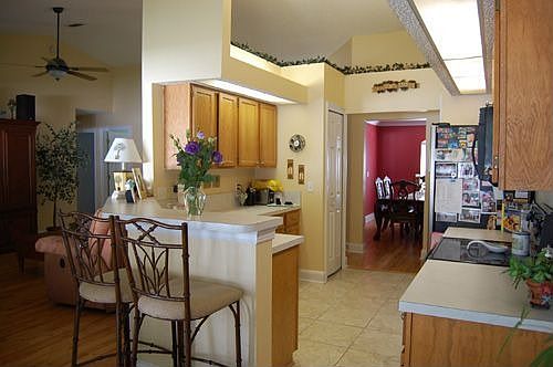3rd image of 273 Clover Ct