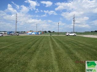 850 12th St SW, Le Mars, IA 51031