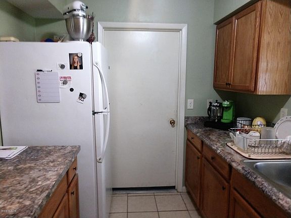 5th image of 10820 SE 52nd Ct