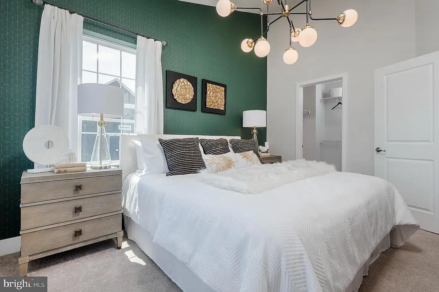 3 bed, 1700 sqft, $3,000 — Photo 4